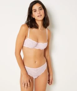 Tanga En Dentelle Rose
