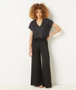 T-shirt Satiné Détails Dentelles 9 T-shirt Satiné Détails Dentelles -Chic Lingerie Soldes 654083905 6