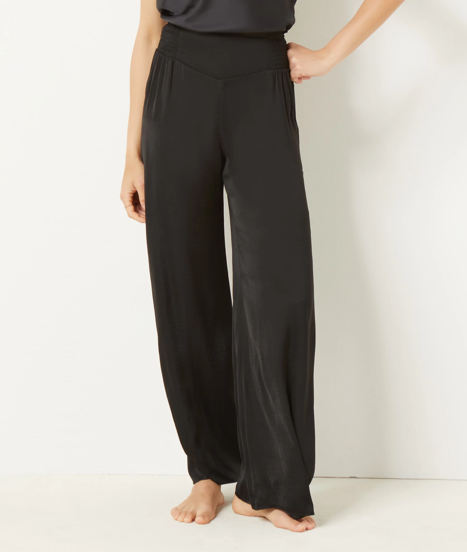 Pantalon Satiné Coupe évasée 5 Pantalon Satiné Coupe évasée – Image 3