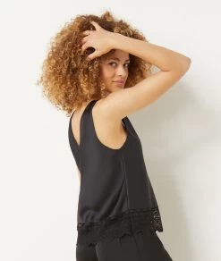 Débardeur Satiné Détails Dentelle -Chic Lingerie Soldes 654084705 c